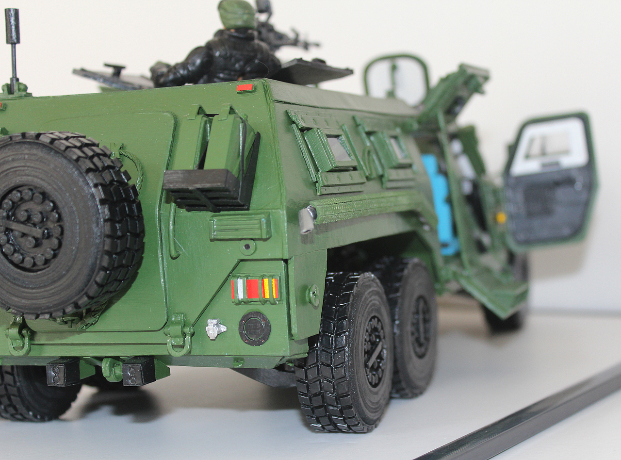 纸质东风猛士二代军车 无图纸，纯手工（图ZMTU2MDEwMDU2） - 手办/模玩 - 站酷设计师宏图装饰原创素材 - 站酷ZCOOL