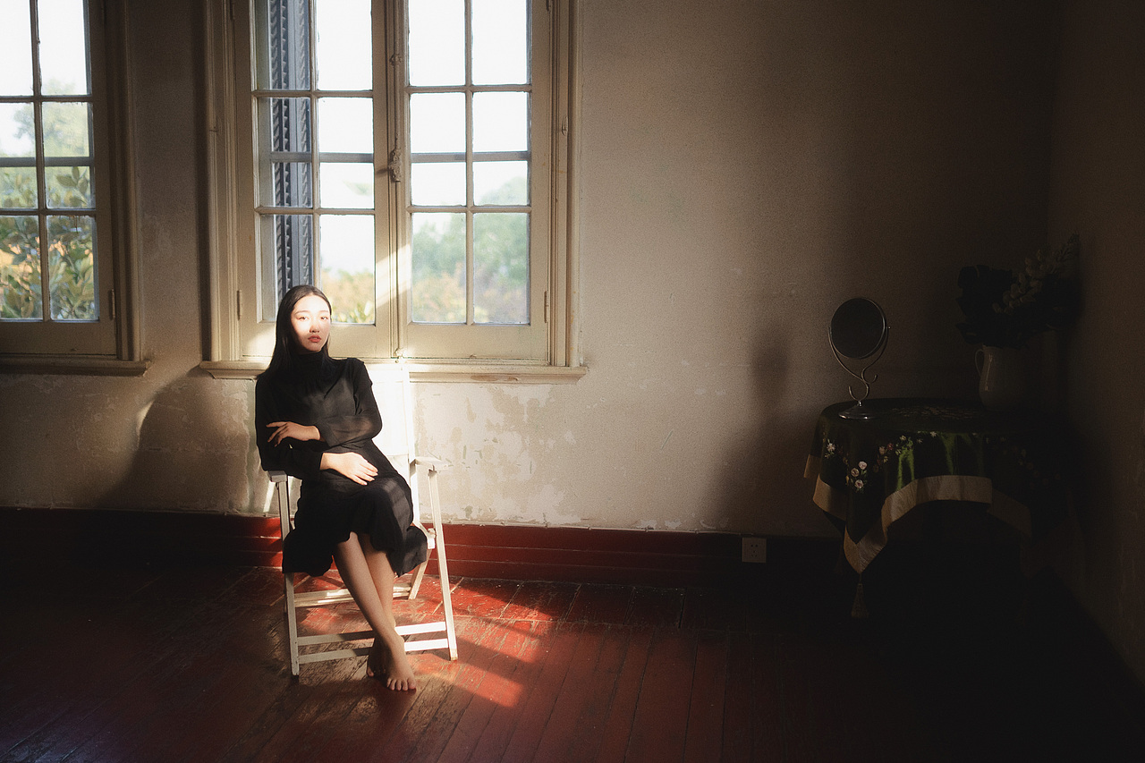 空房间（图ZOTY2NDk3OTI=） - 人像摄影 - 站酷设计师西瓜不要太郎原创素材 - 站酷ZCOOL