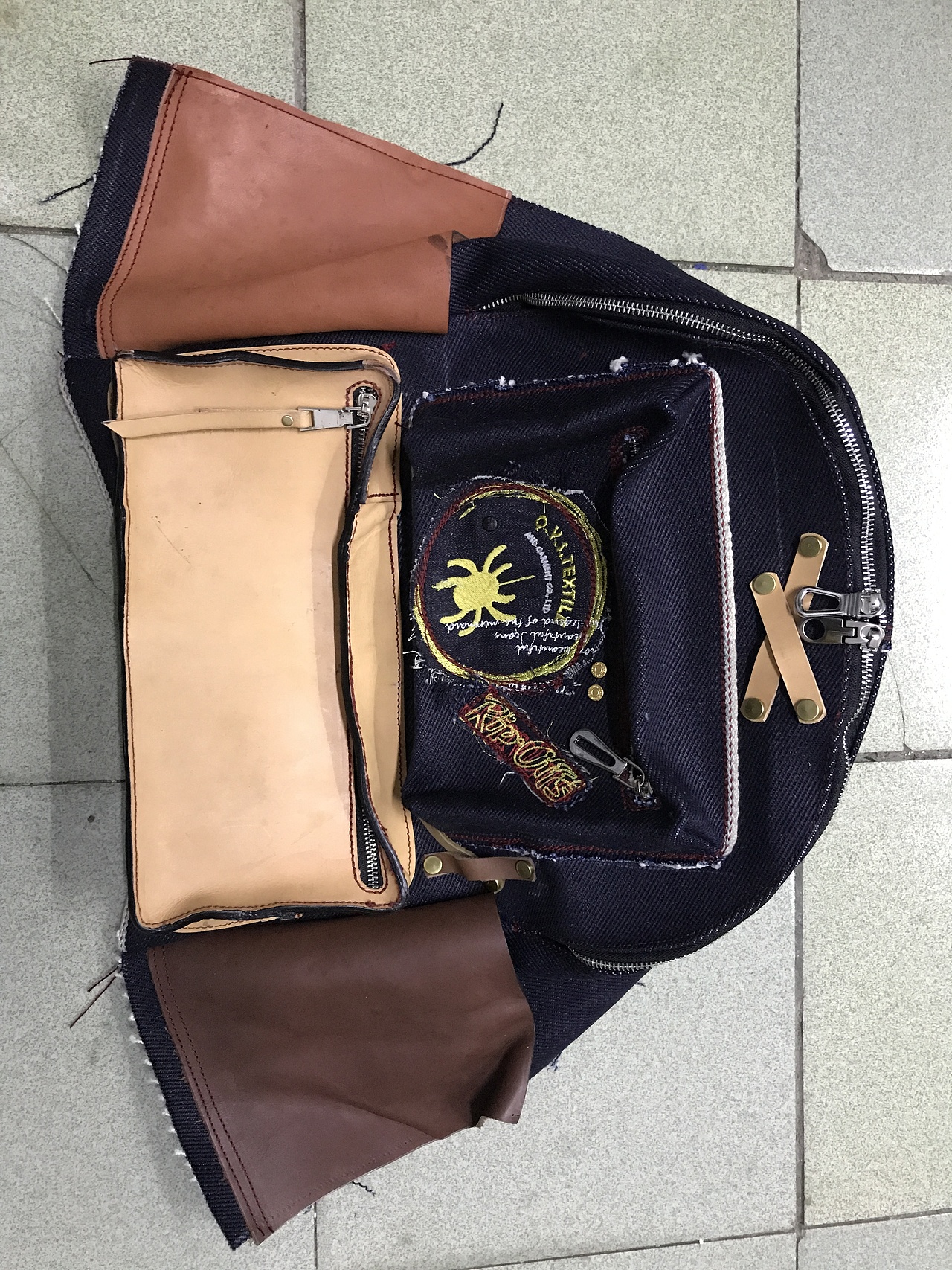 拼色38安牛仔双肩背包--手工