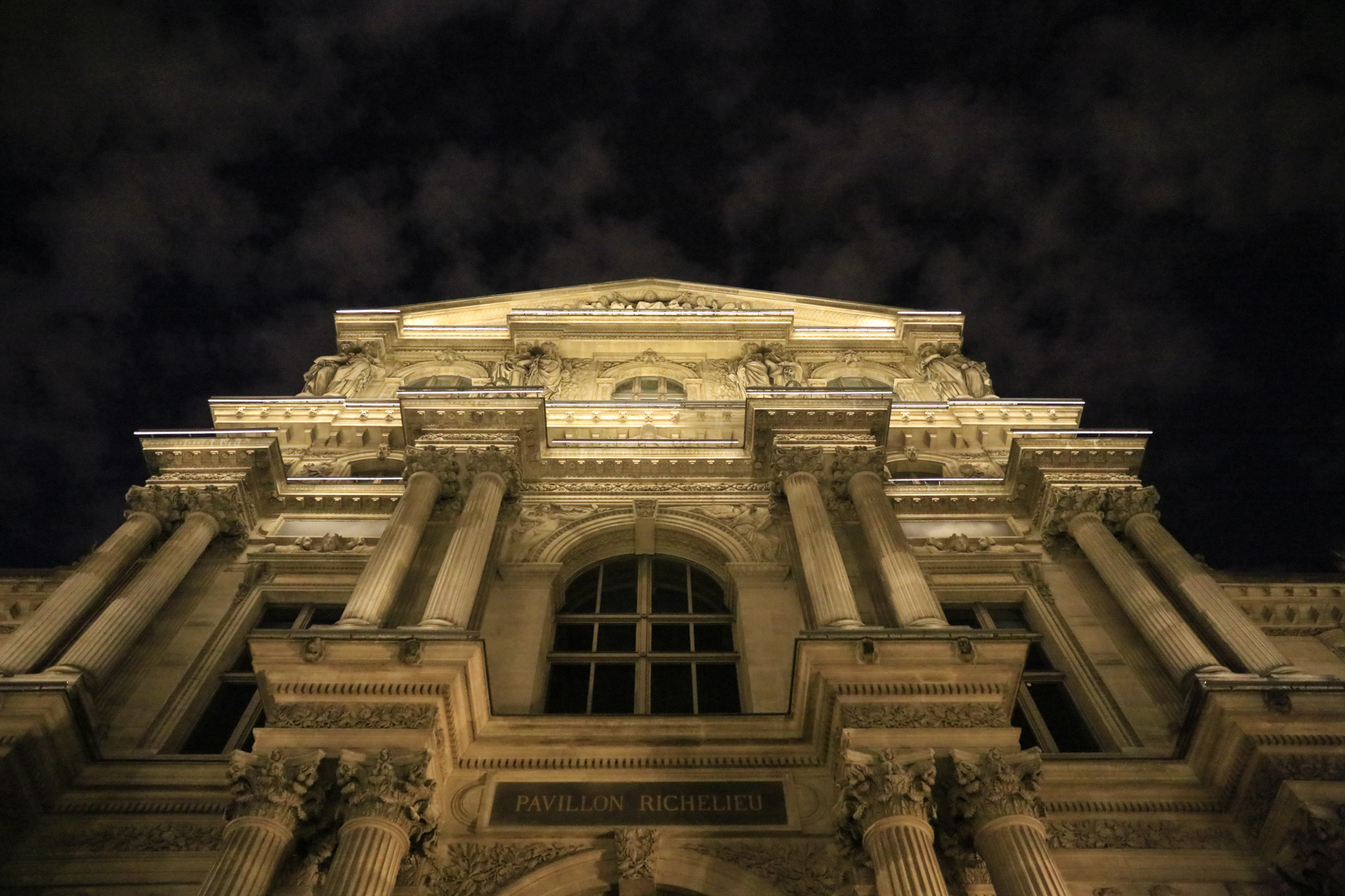 卢浮宫夜景图片素材-编号11592491-图行天下