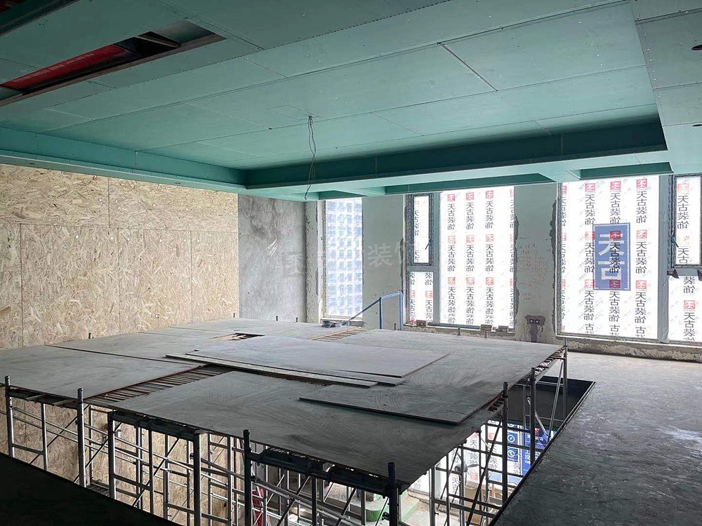 万科御澜道装修在建工地,天古木作吊顶隐蔽工程现场|空间|家装设计