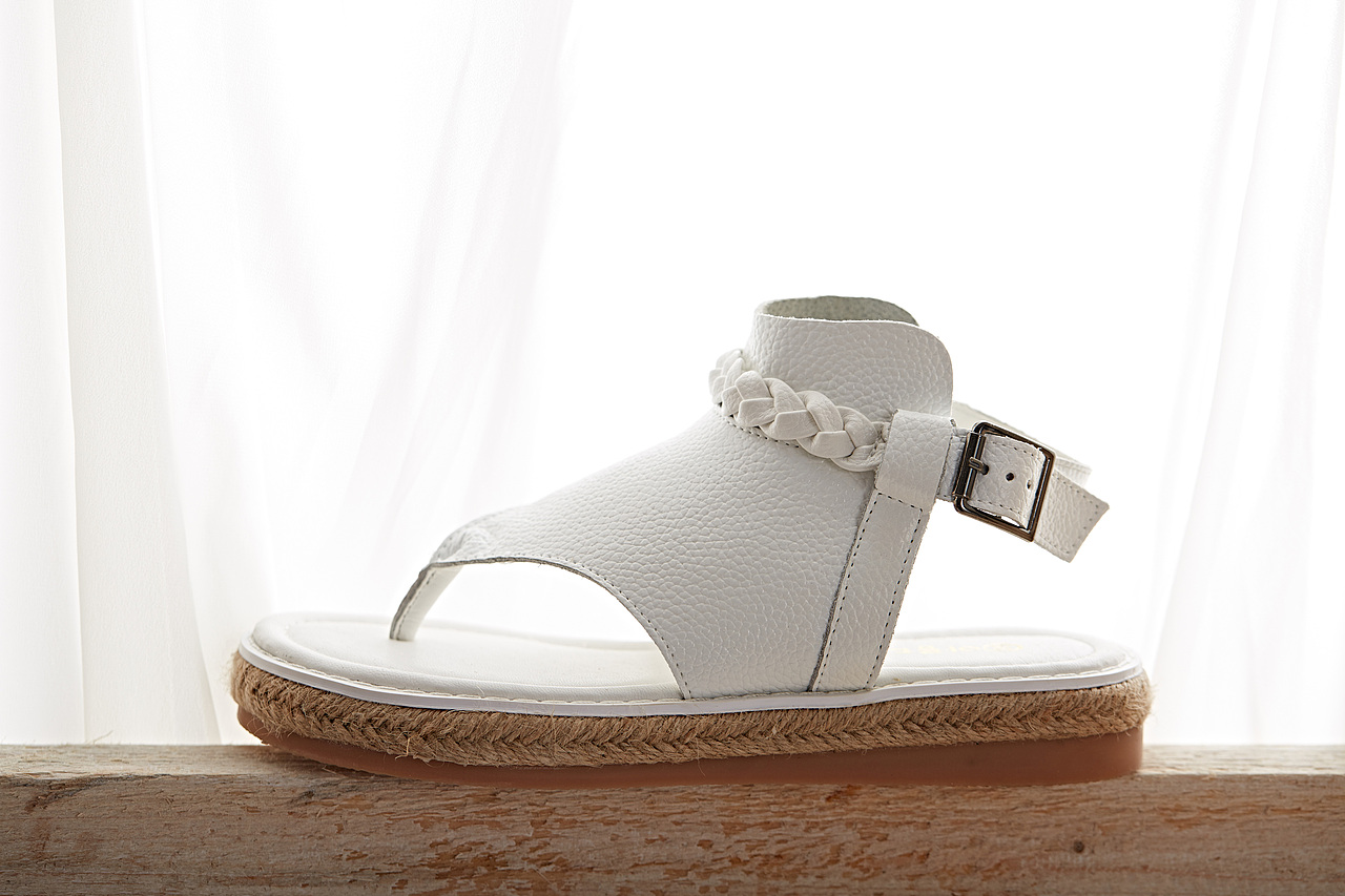 鞋子静物详情页海报拍摄设计