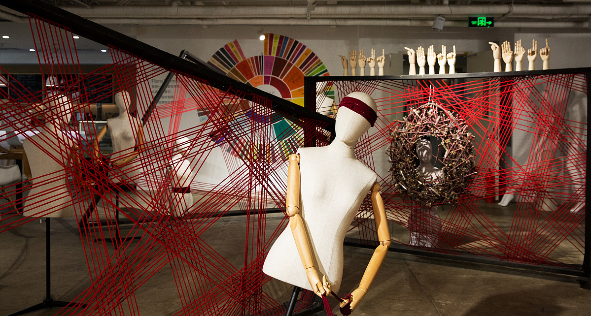 橱窗陈列设计失重