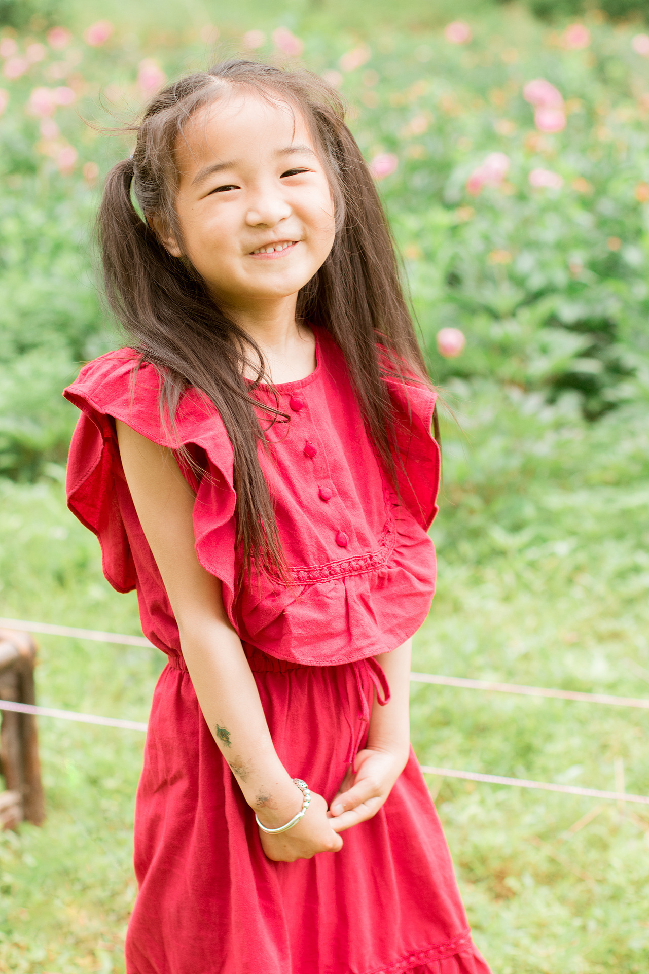 七岁的明朗少女