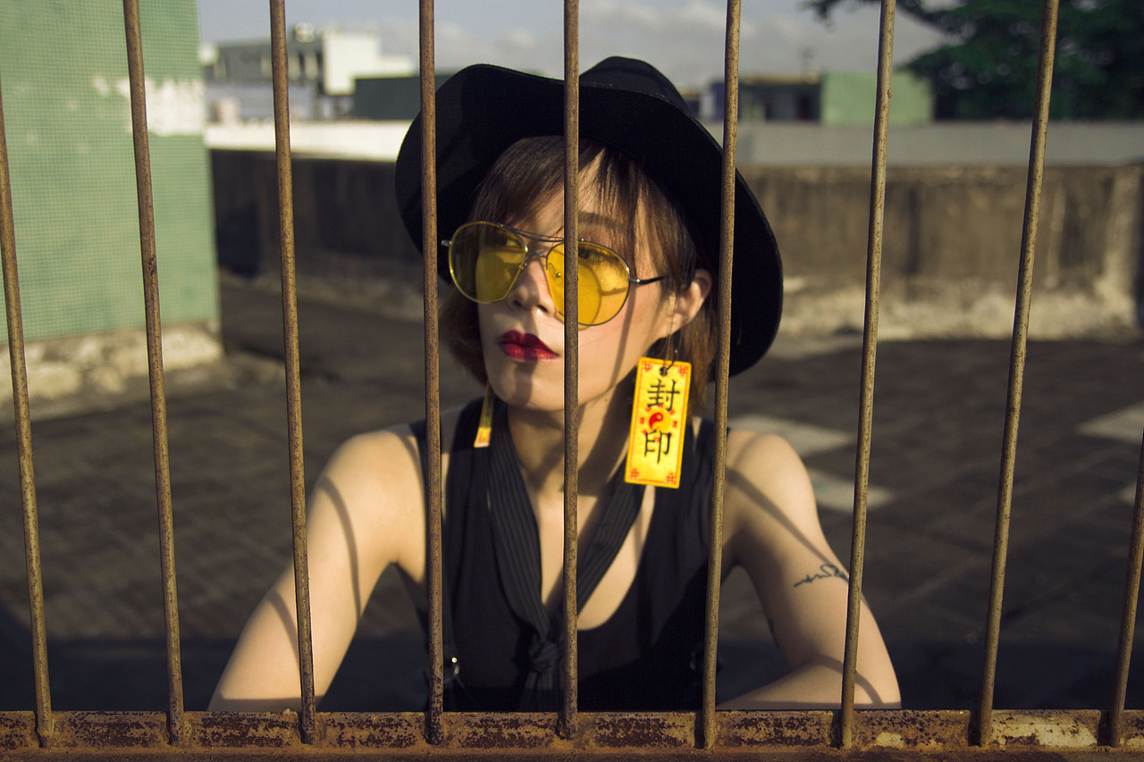 你是冰川，也是火焰（图ZODE4NzM4OTI=） - 人像摄影 - 站酷设计师木锦原创素材 - 站酷ZCOOL