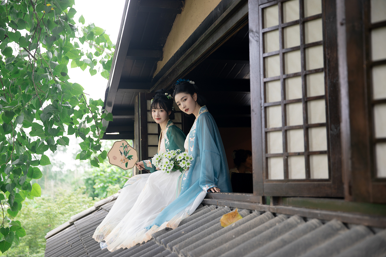 汉服设计 | 清欢客 【闲亭】（图ZMzE0MjQwMjEy） - 传统/民族服饰 - 站酷设计师清欢客原创素材 - 站酷ZCOOL