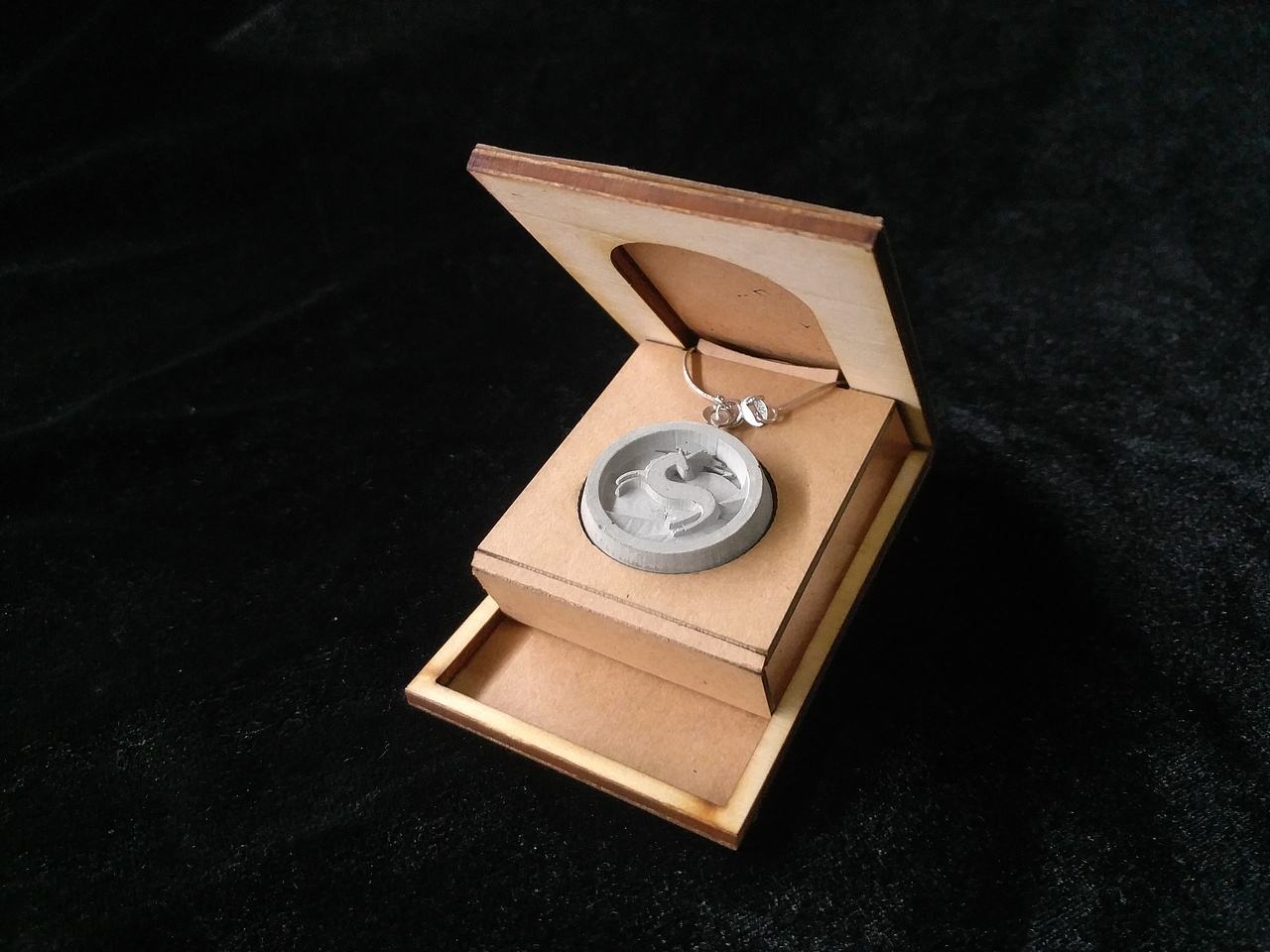 造么工作室新作：【UNICON】混凝土吊坠（图ZMTY4Mjc4OTUy） - 其他工业/产品 - 站酷设计师ZaomeStudio原创素材 - 站酷ZCOOL