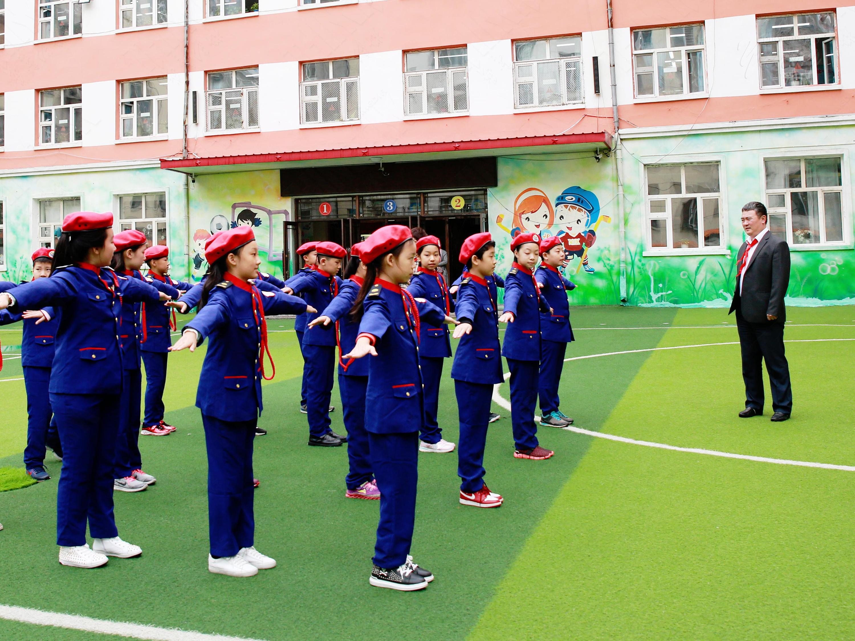 哈尔滨市铁岭小学校国旗班摄影创作采风（三）_发现之美-站酷ZCOOL