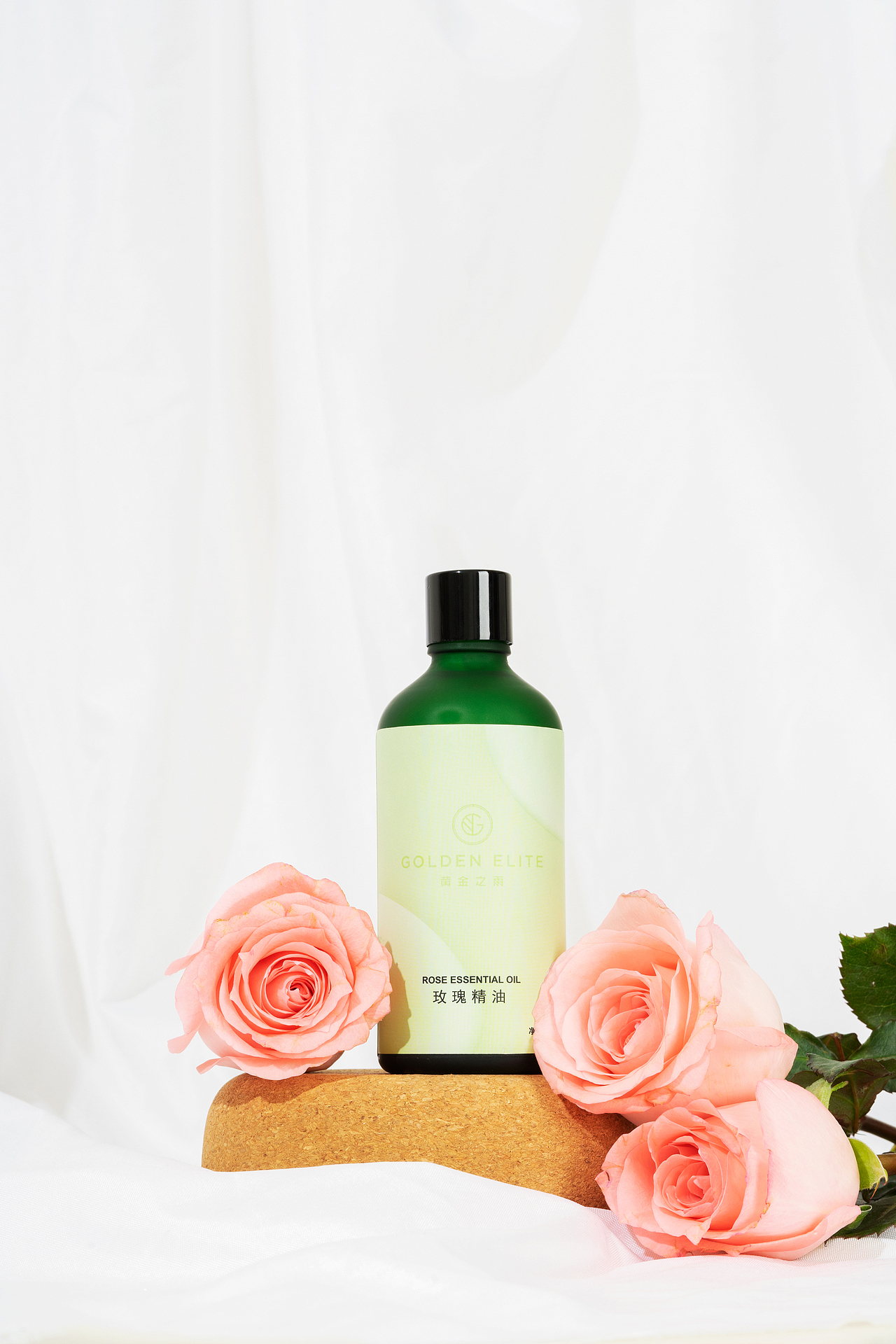 一些化妝品護(hù)膚品產(chǎn)品攝影（圖ZMjQ5NzU3MDI4） - 產(chǎn)品攝影 - 站酷設(shè)計(jì)師四季山莊小詩(shī)妹原創(chuàng)素材 - 站酷ZCOOL