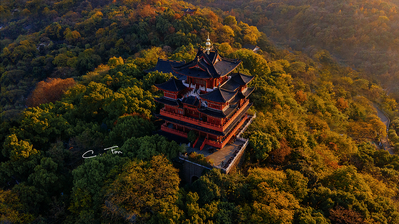 深秋浓郁的西湖，上帝视角。（图ZMjM3NTk1MTAw） - 风光摄影 - 站酷设计师陈帆fotochen原创素材 - 站酷ZCOOL