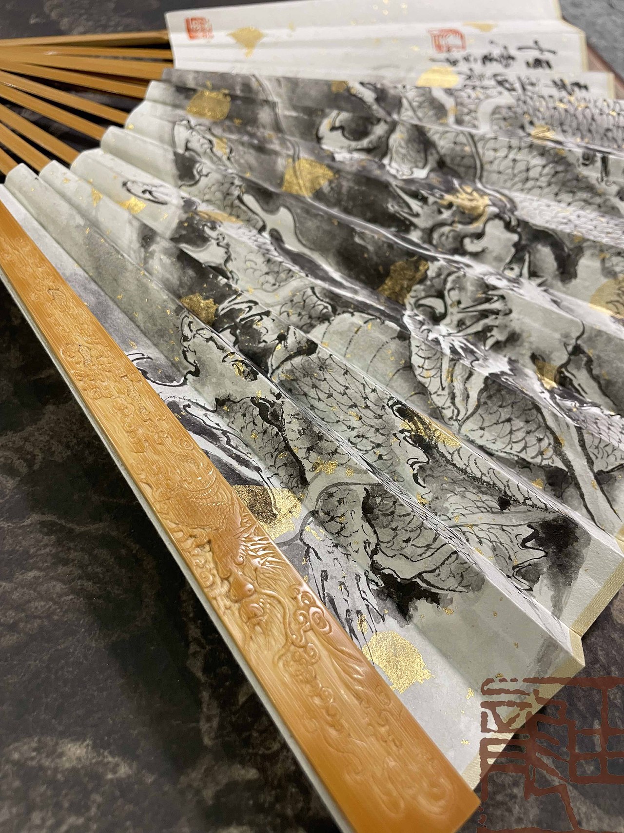 由龍#中华民族龙纹研究——扇面定制（图ZMjcxNzI4MTA4） - 绘画 - 站酷设计师上海由龍工作室原创素材 - 站酷ZCOOL