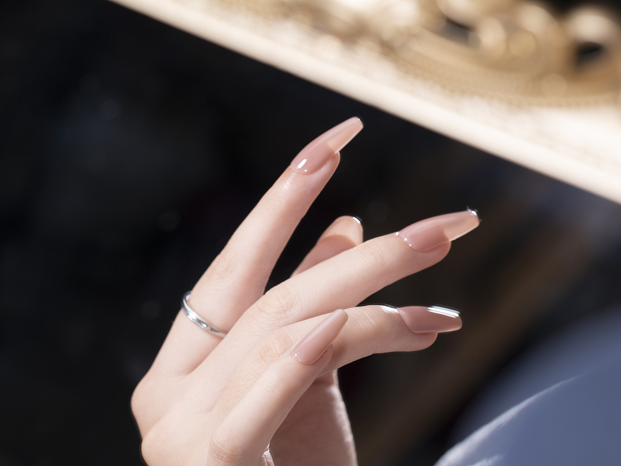 美甲 手摸（图ZMzEzMDM4MzA0） - 产品摄影 - 站酷设计师水货摄影师原创素材 - 站酷ZCOOL