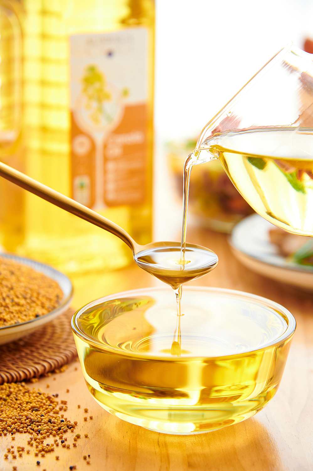 原装进口低芥酸菜籽油食用油拍摄