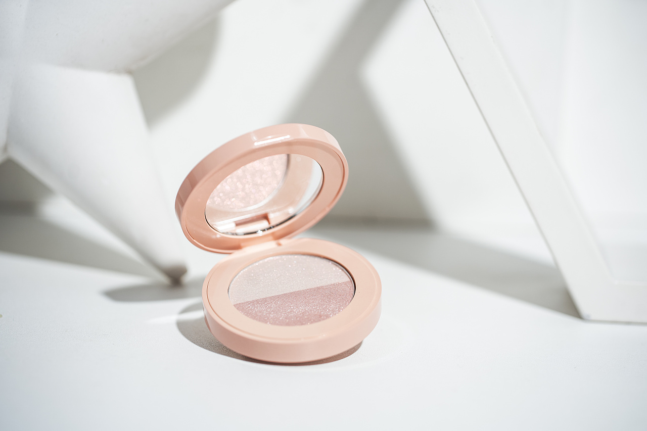 intoyou高光彩妆产品拍摄|摄影|产品摄影|邹学名 - 原创作品 - 站酷 (