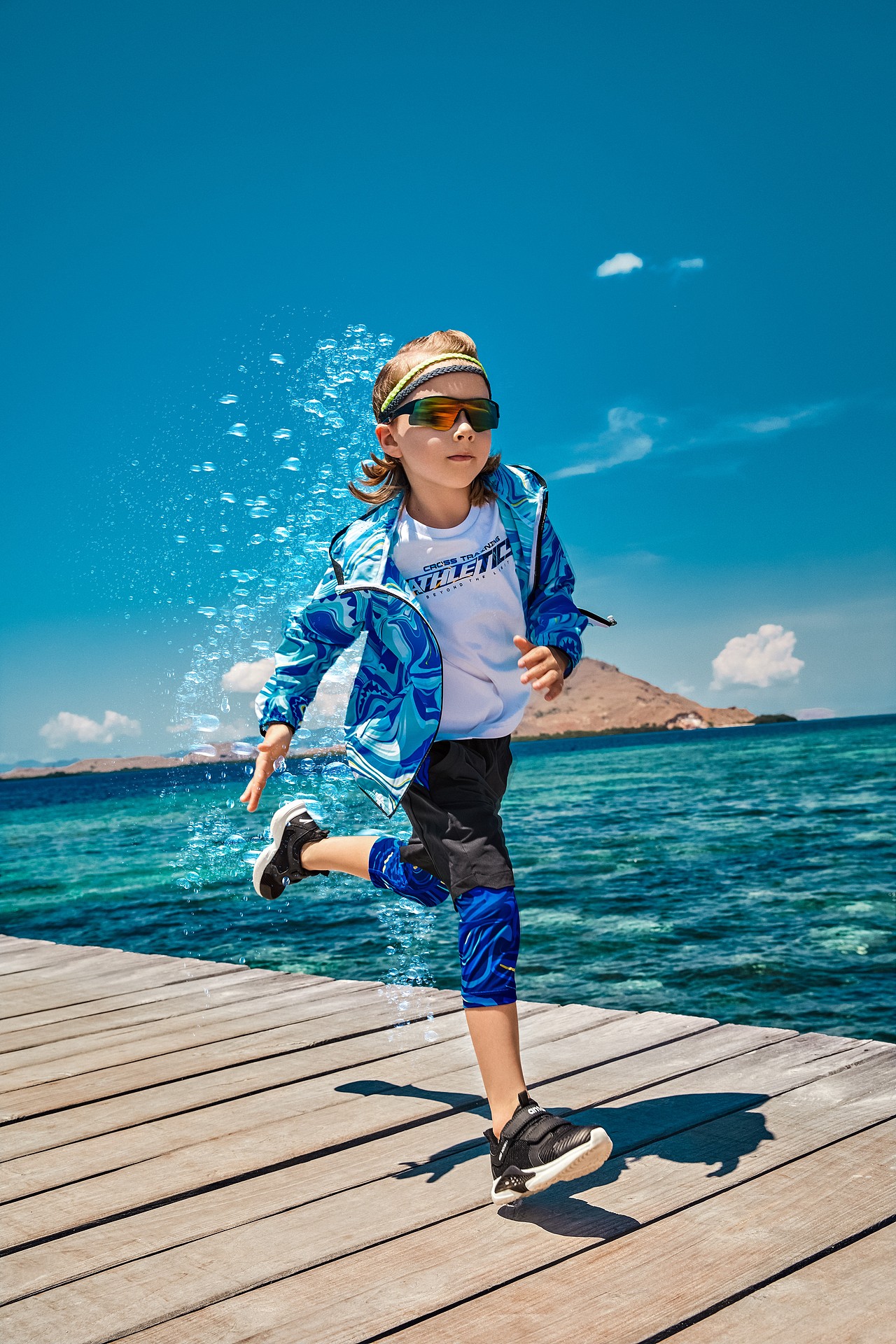 夏日运动风席卷东南亚和安踏儿童一起顽在巴厘岛