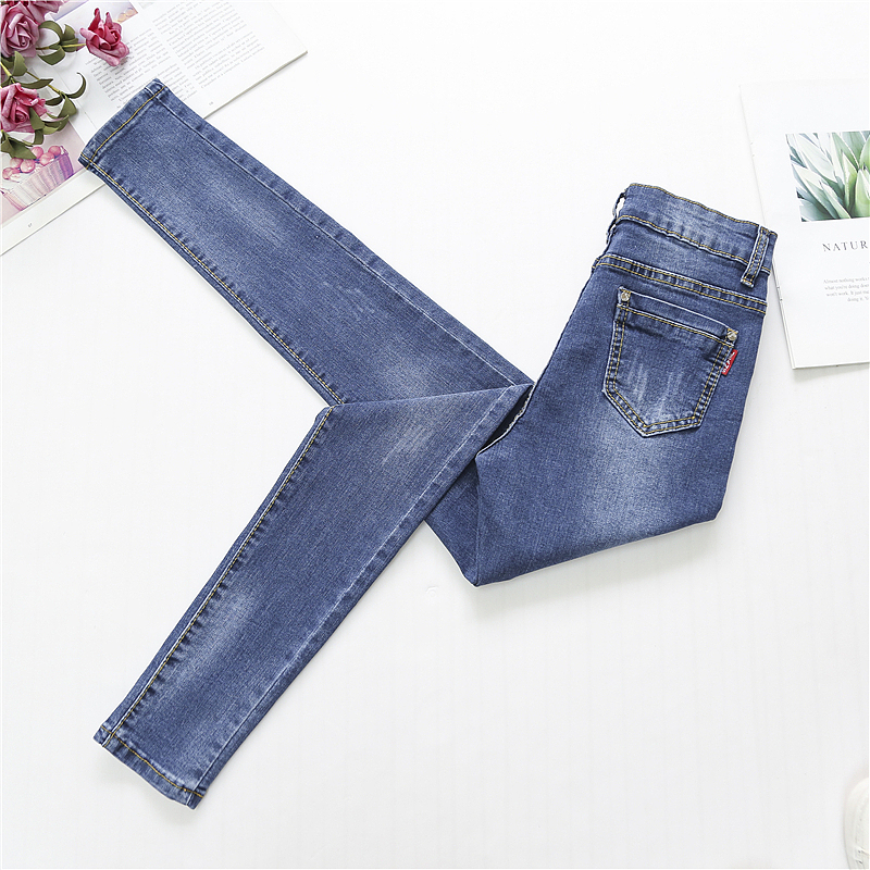 电商服装创意挂拍平铺戎美风格短视频高质量团队拍摄