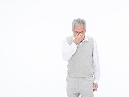 老人用眼过多怎么办?越橘叶黄素哪个牌子好?