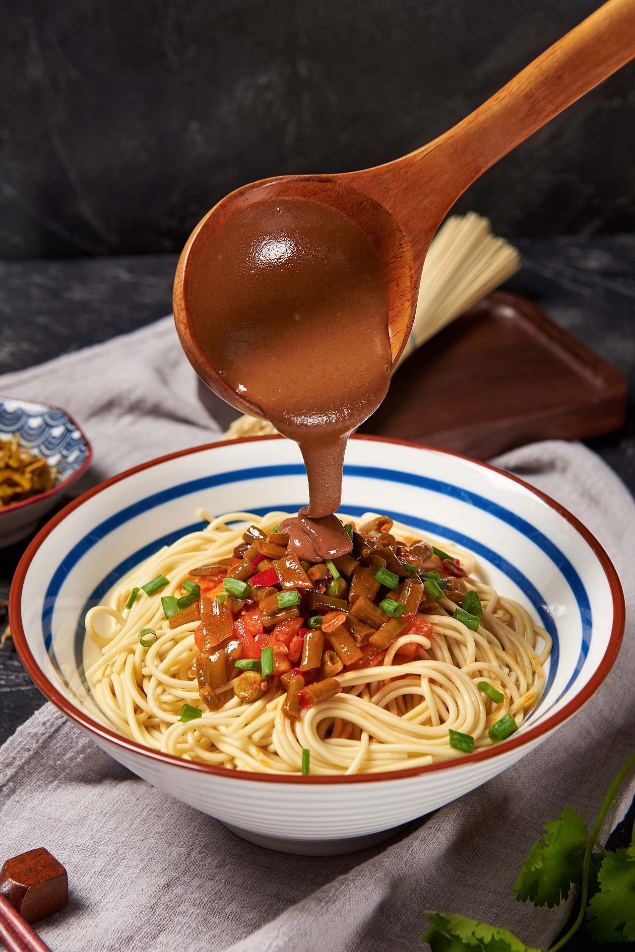 荆楚美食之热干面