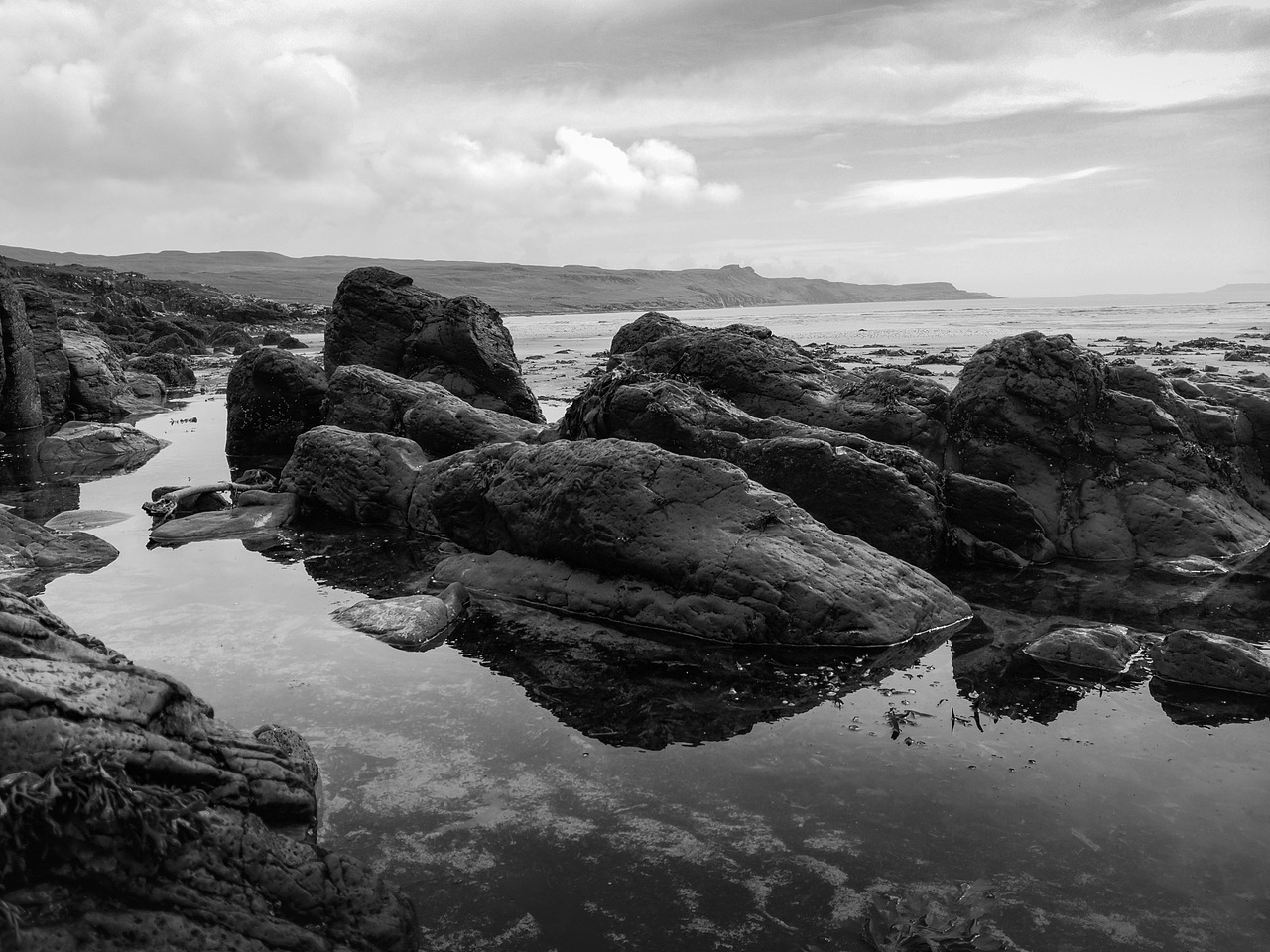 黑白丨苏格兰天空岛·自然生长（图ZMTIzNTU3MzQ0） - 风光摄影 - 站酷设计师阿猴HOSEA原创素材 - 站酷ZCOOL