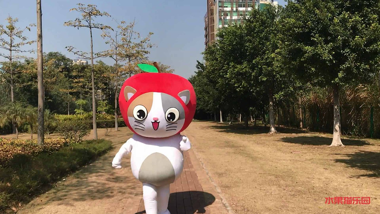 苹果猫人偶--在公园里疯（图ZMTA3MDIyMjk2） - 其他摄影 - 站酷设计师水果猫乐园原创素材 - 站酷ZCOOL