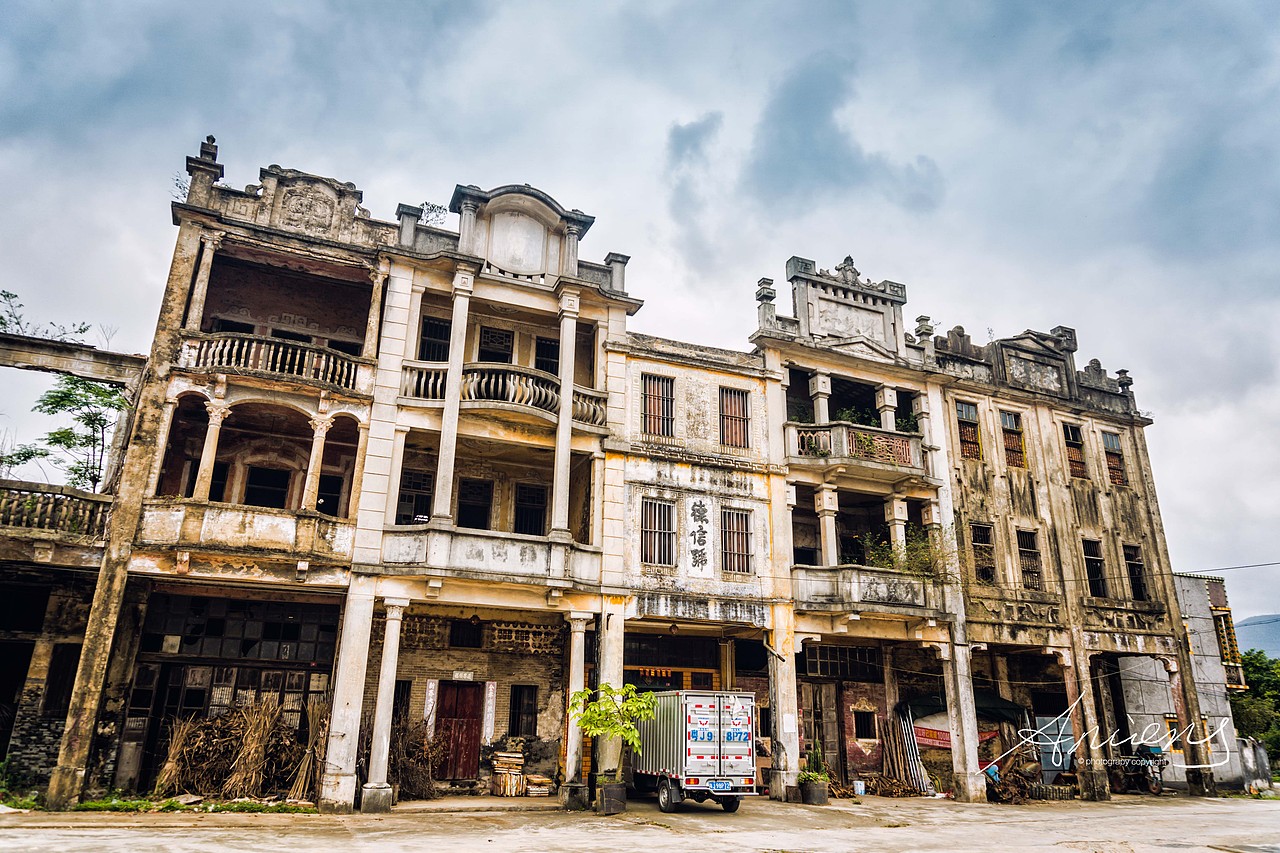 举报20分享原创作品摄影环境/建筑摄影台山碉楼建筑历史大连保利