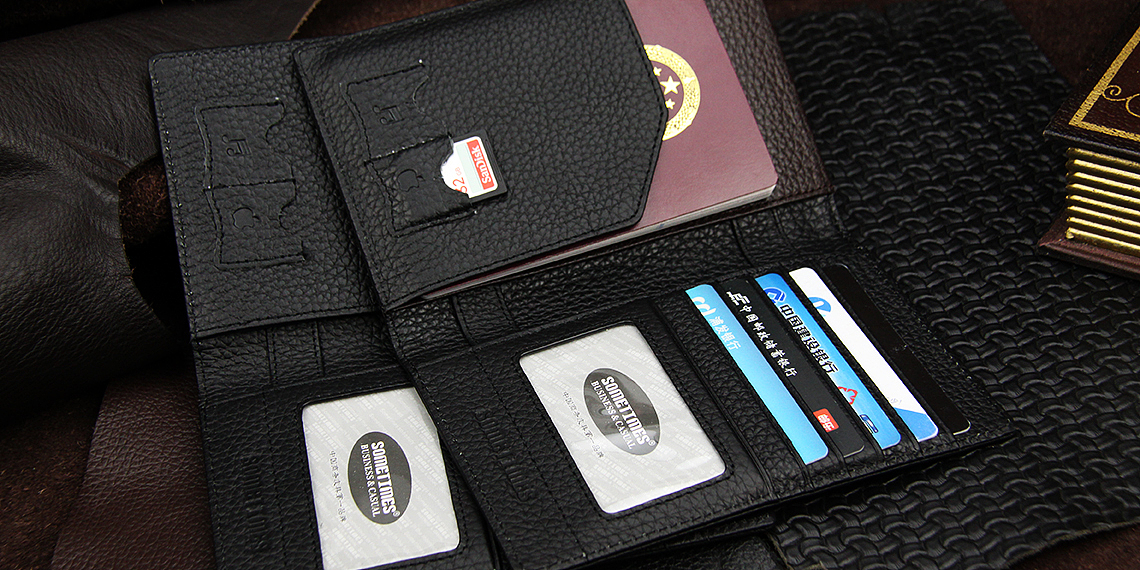 真皮护照套案例(版权所有,严禁任何商用)