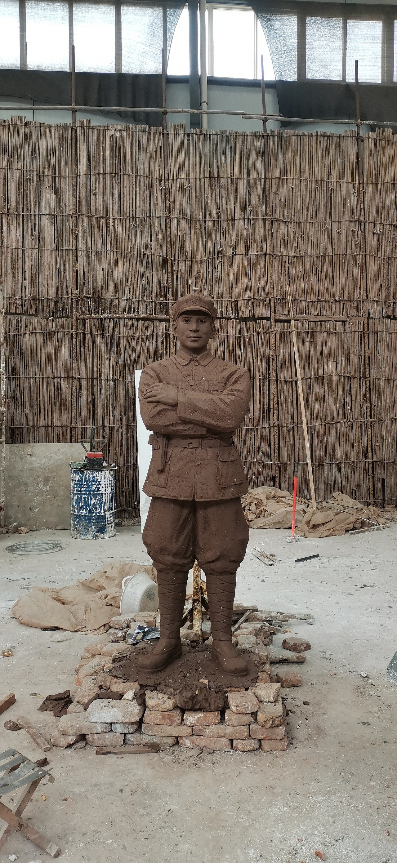 覃国翰胸像及全身像雕塑