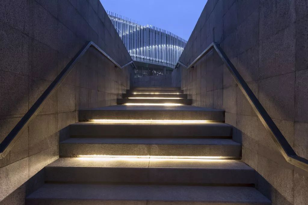 厚亿设计的个人主页（背景预览） - 主页背景设置 - 站酷设计师厚亿设计原创素材 - 站酷ZCOOL