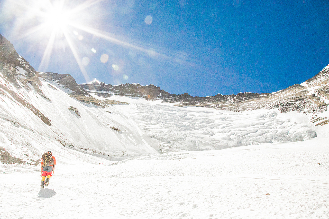《世界屋脊—攀登珠峰》