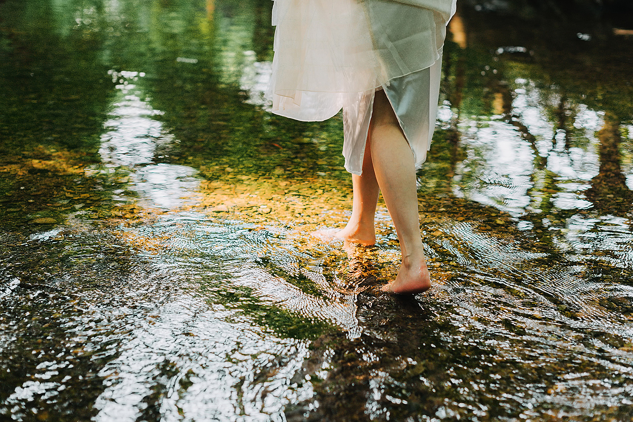 初夏的小溪|摄影|人像摄影|april_沐_原创作品-站酷(zcool)