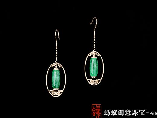 蚂蚁原创设计| 18K金镶嵌翡翠|中式宫廷风翡翠桶珠耳钉