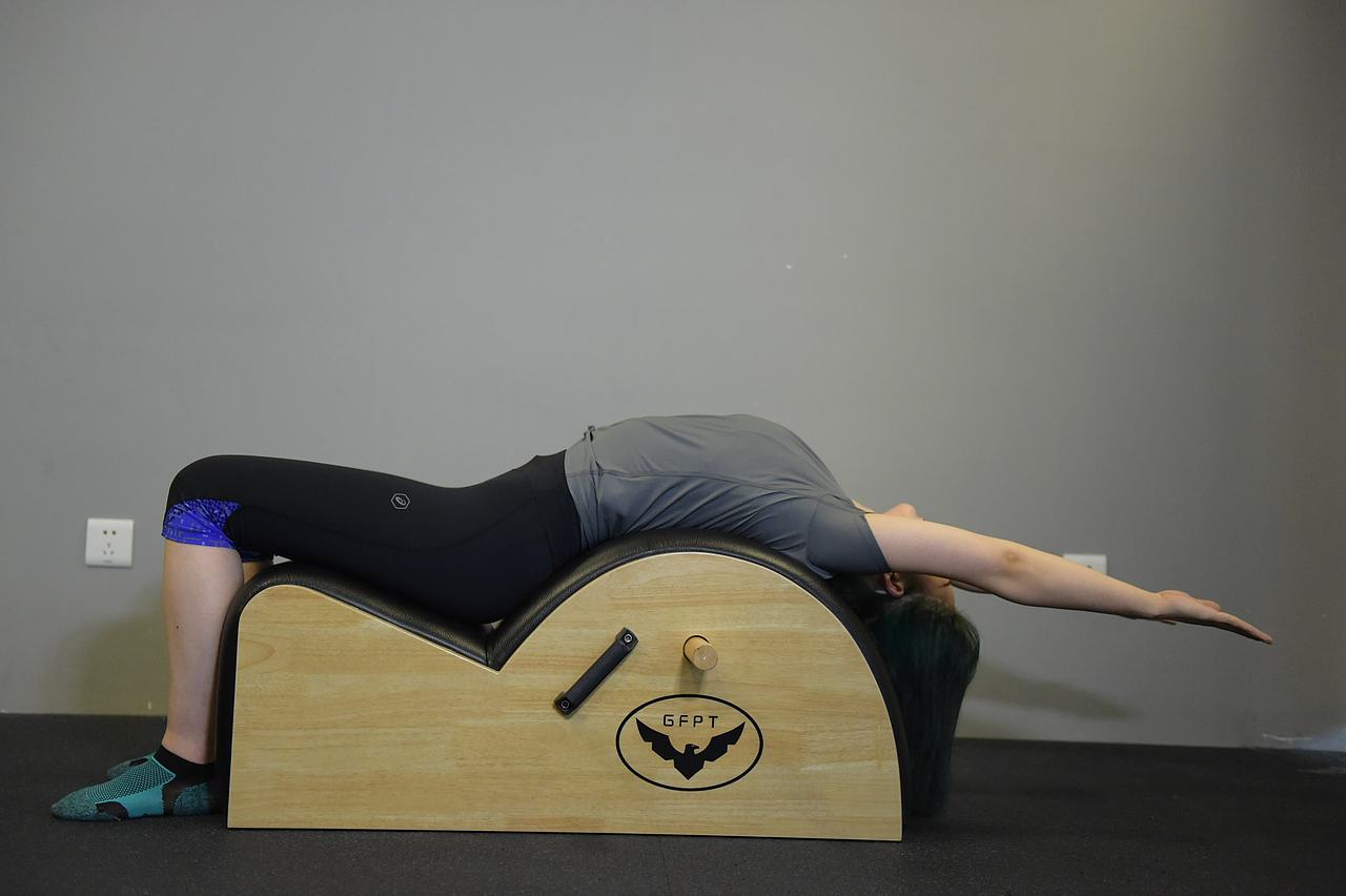 线上海报设计（图ZMTQ2MjQyMjQ0） - 宣传物料 - 站酷设计师许牧尘原创素材 - 站酷ZCOOL