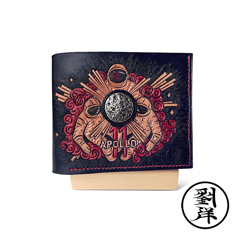 皮雕钱包《阿波罗11号》(图ZMzExNTYxNzI=) - 工艺品设计 - 站酷设计师劉洋原创素材 - 站酷ZCOOL
