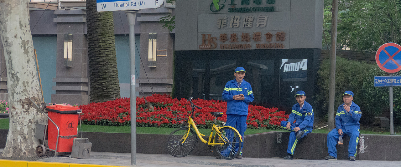 上海凌晨六点半（图ZMTM4MTgzNzYw） - 人文/纪实摄影 - 站酷设计师来来的Tekapo原创素材 - 站酷ZCOOL