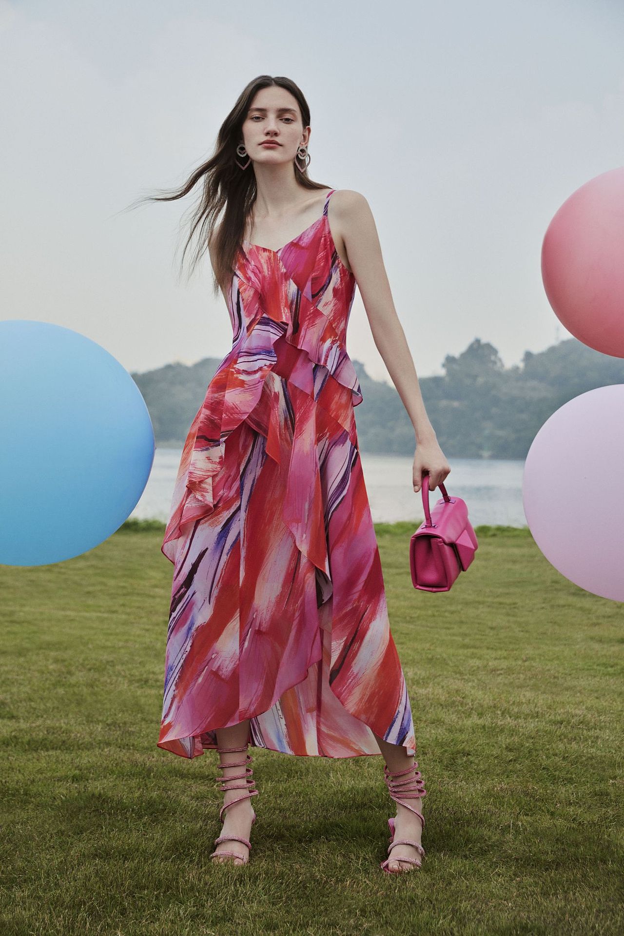 Alice in Wonderland 商业大片​​（图ZMzU5NTAyMjY0） - 时尚/艺术摄影 - 站酷设计师ITISOKSTUDIO原创素材 - 站酷ZCOOL