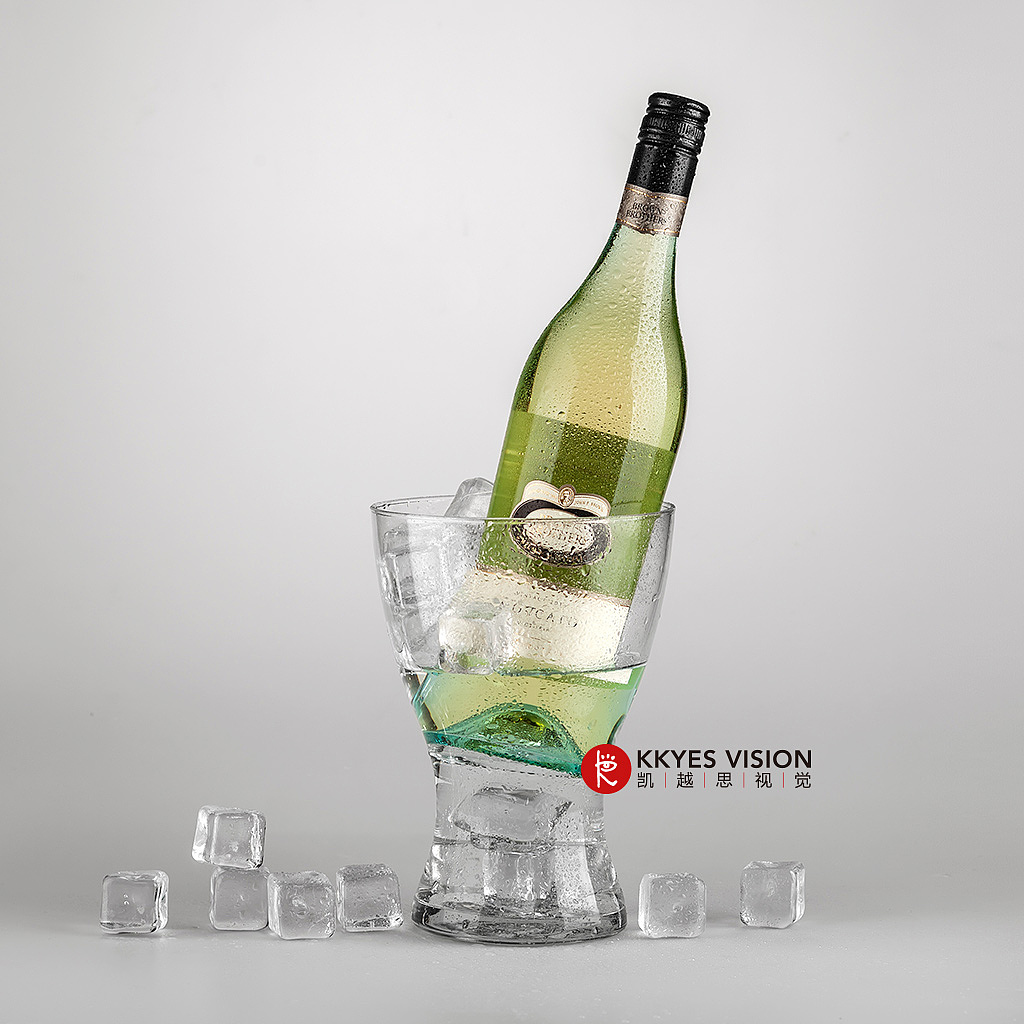 白葡萄酒 冰酒 静物拍摄 产品摄影（图ZODYzMjE3OTI=） - 产品摄影 - 站酷设计师金光高照商业摄影原创素材 - 站酷ZCOOL