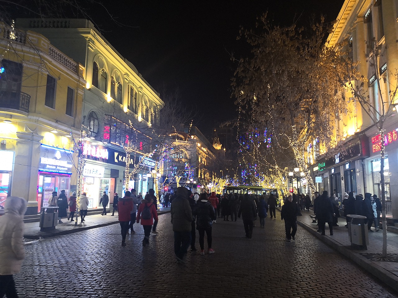 哈尔滨中央大街摄影（图ZMTQzMjY0OTg0） - 环境/建筑摄影 - 站酷设计师karagounis原创素材 - 站酷ZCOOL