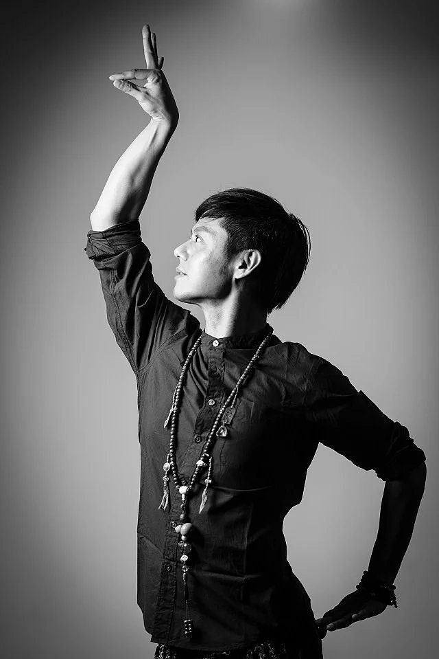 一组舞蹈肖像（图ZNTk1MzQzMjg=） - 人像摄影 - 站酷设计师熊肖像摄影师原创素材 - 站酷ZCOOL