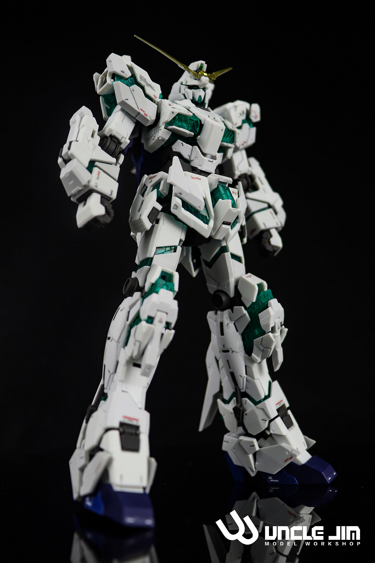 吉姆大叔万代rg全装备独角兽