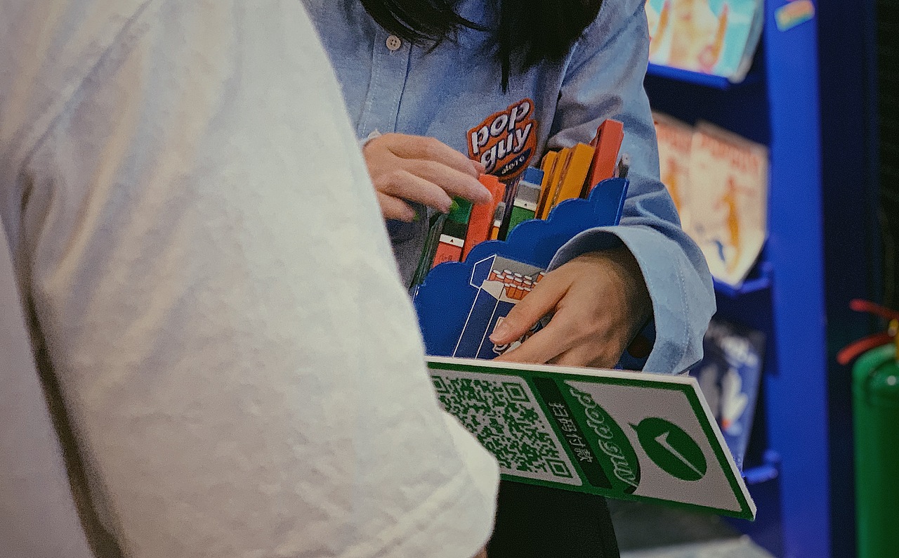 POP-UP STORE IN SHANGHAI（图ZMTkyMDQ0Nzcy） - 品牌 - 站酷设计师mllelina原创素材 - 站酷ZCOOL