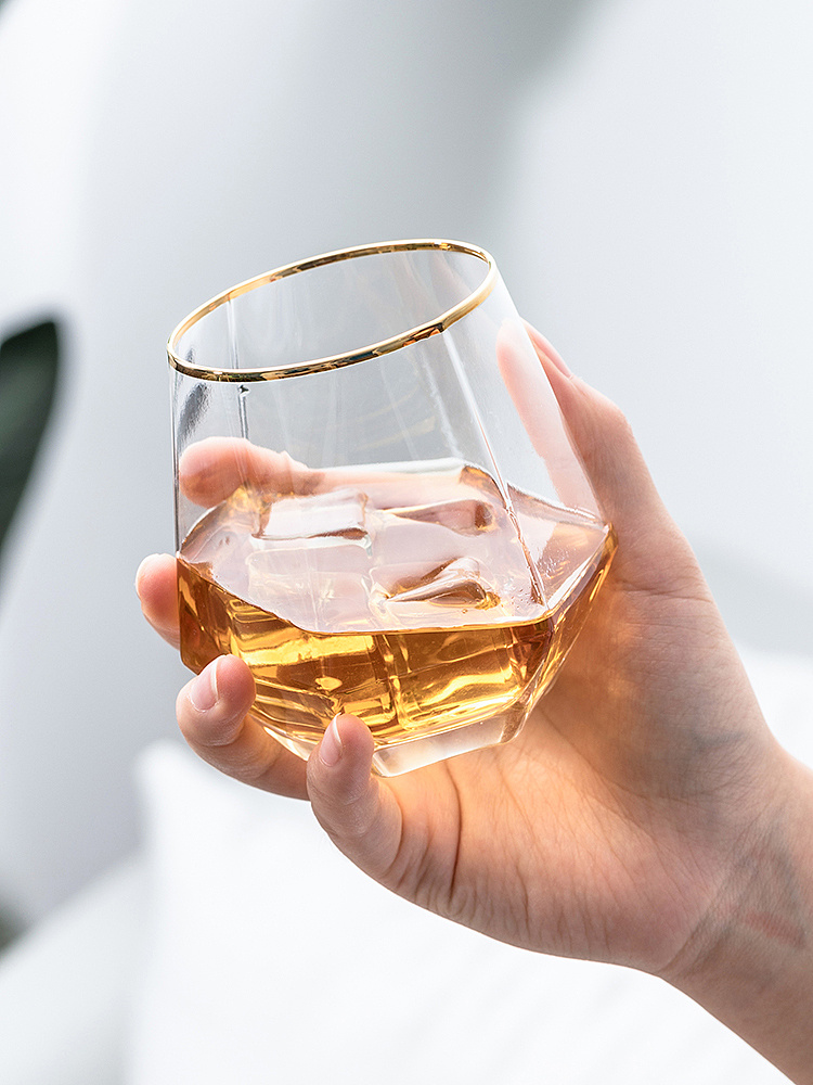 钻石杯六角倾斜不倒玻璃杯杯子摄影南京摄影