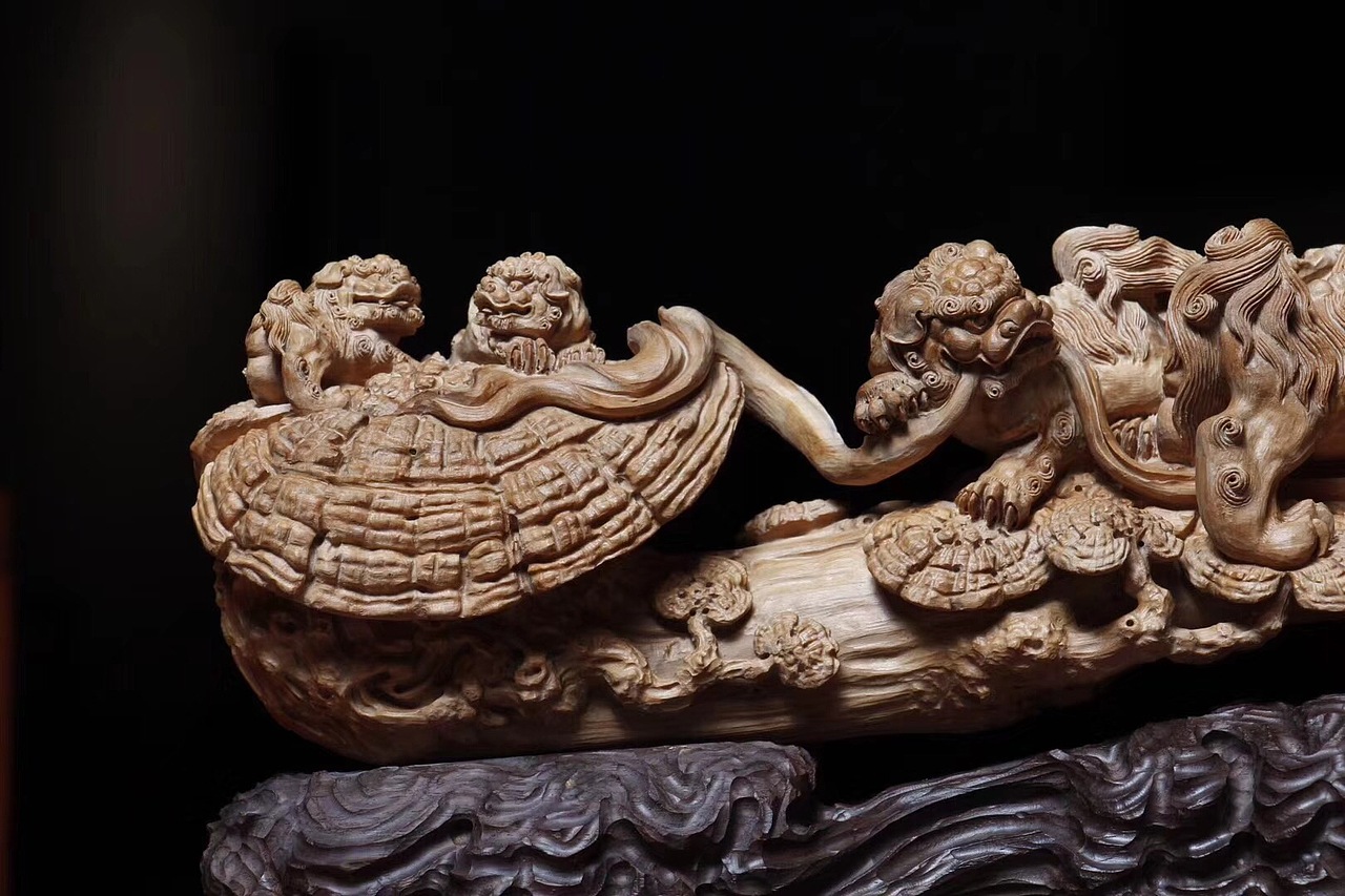 老山檀九狮如意