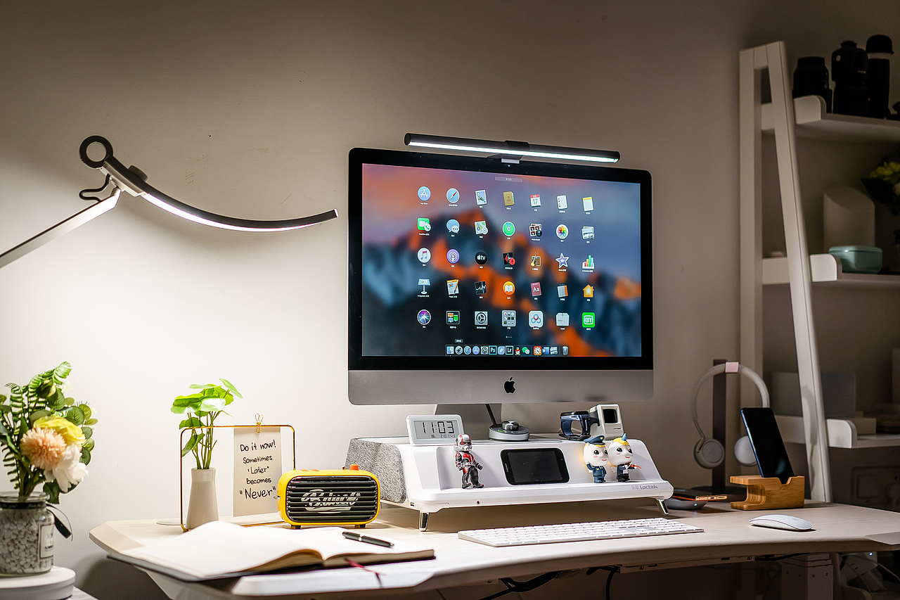 品牌案例：明基ScreenBar Plus（图ZMjA1MTYxODY4） - 产品摄影 - 站酷设计师摄影师arkey007原创素材 - 站酷ZCOOL