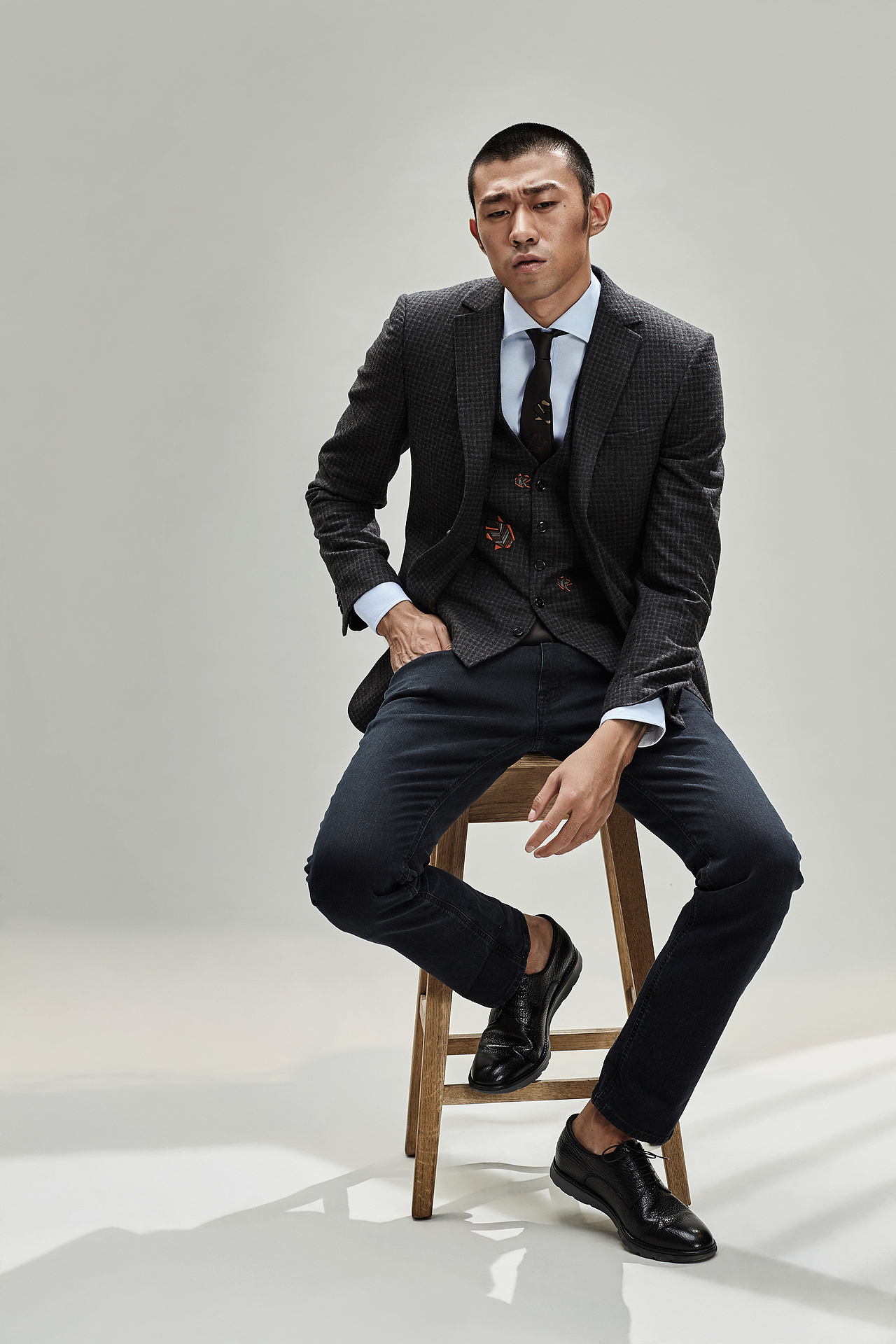 BAZAAR Men芭莎男士 服裝片（圖ZMTIwNzI4NTE2） - 時(shí)尚/藝術(shù)攝影 - 站酷設(shè)計(jì)師Dylanxu1988原創(chuàng)素材 - 站酷ZCOOL