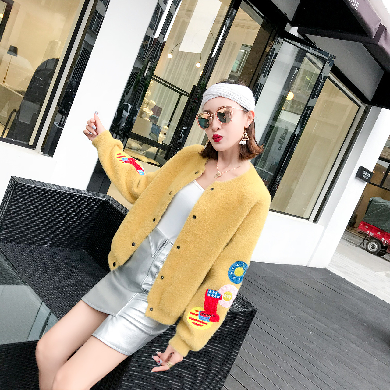 朋盛传媒-瑶瑶毛呢外套拍摄 淘宝拍摄