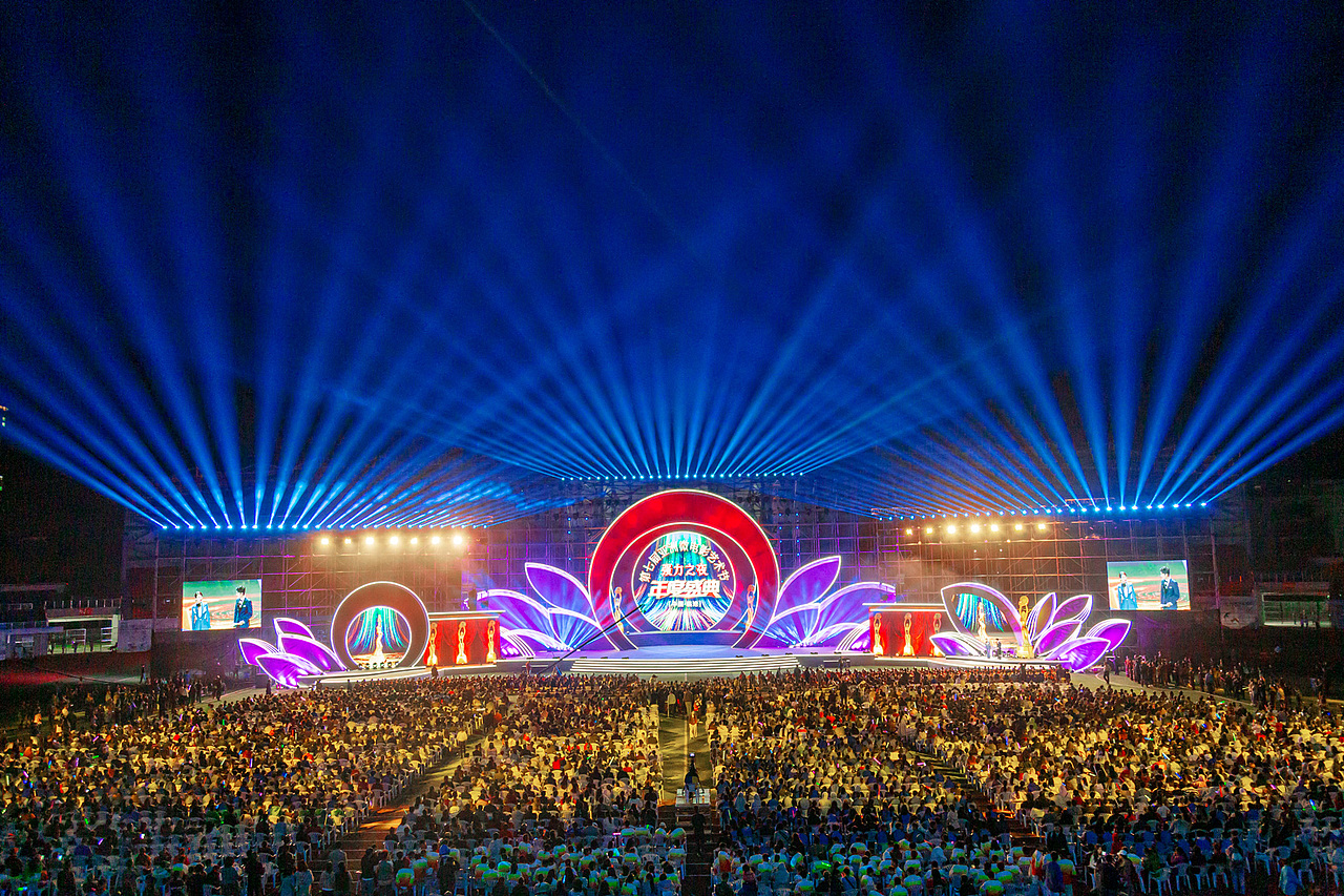 亚微电影节（图ZMTg3NjMzMzI4） - 人文/纪实摄影 - 站酷设计师zhaohaijung原创素材 - 站酷ZCOOL