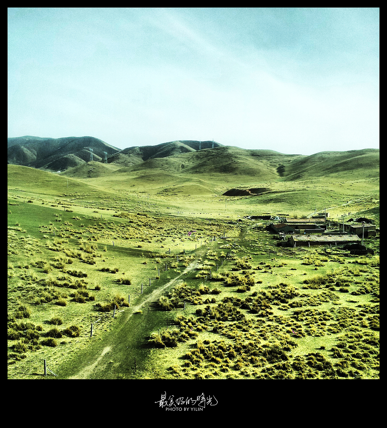 路上穿过可可西里无人区，那种辽阔的风景是我从来没见过的，甚至是有些感动的！