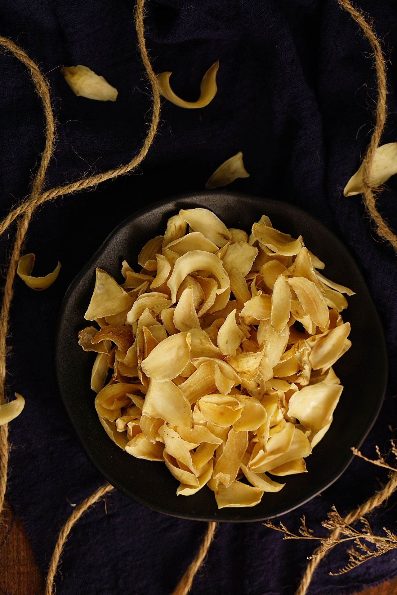 龙牙百合（图ZMTEwNjIxNTAw） - 产品摄影 - 站酷设计师BensonLI原创素材 - 站酷ZCOOL