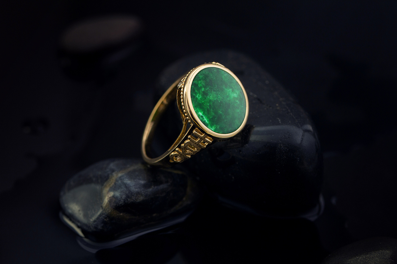 戒指翡翠干青镶嵌