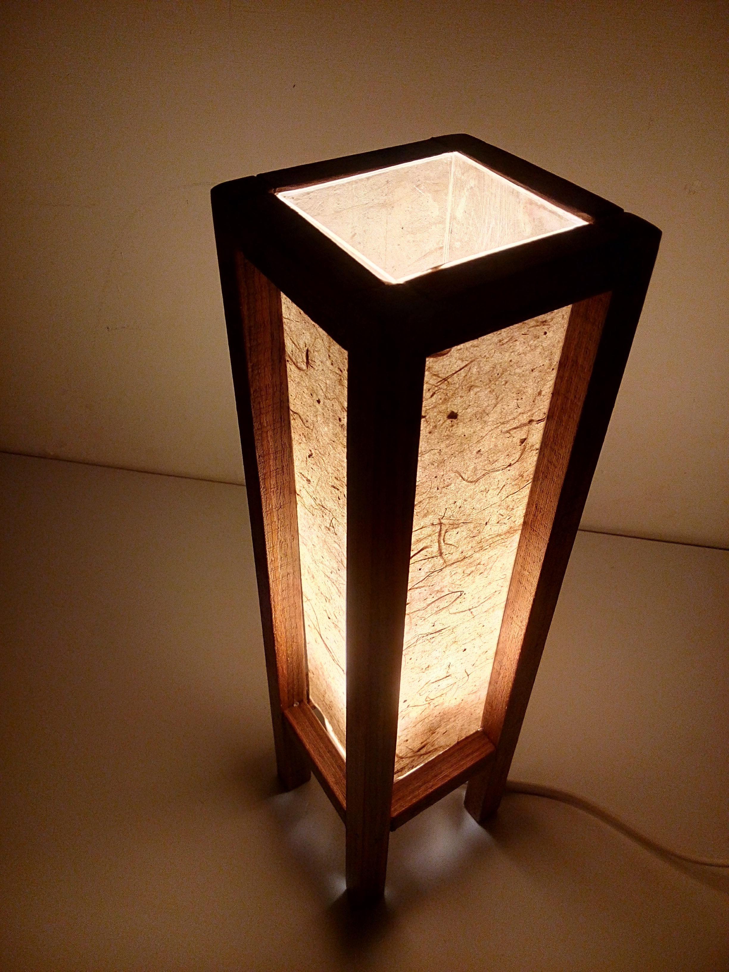 榫卯台灯——木台灯